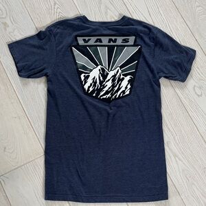 Men’s size small Vans tee.
